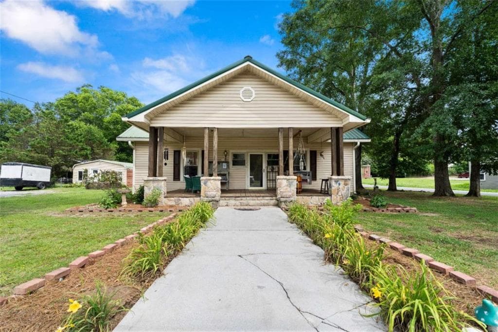 3 bedroom, 2 bathroom, 1,775 sq ft single family residence for sale at 17 Lyerly Dam Road, Lyerly, GA 30730 — photo 5
