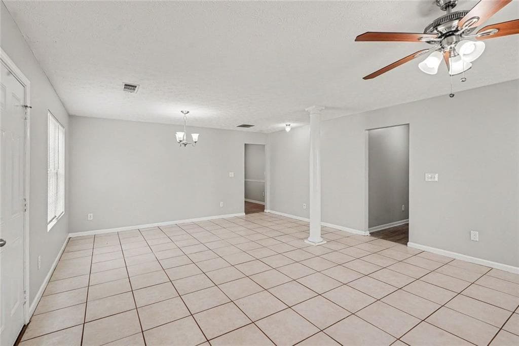 3 bedroom, 3 bathroom, 1,450 sq ft single family residence for sale at 4020 Tussahaw Crossing, Mcdonough, GA 30252 — photo 3