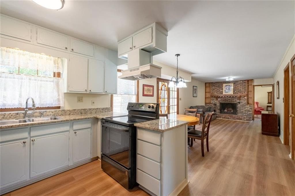 4 bedroom, 4 bathroom, 2,739 sq ft single family residence under contract at 3648 Calumet Road, Decatur, GA 30034 — photo 10