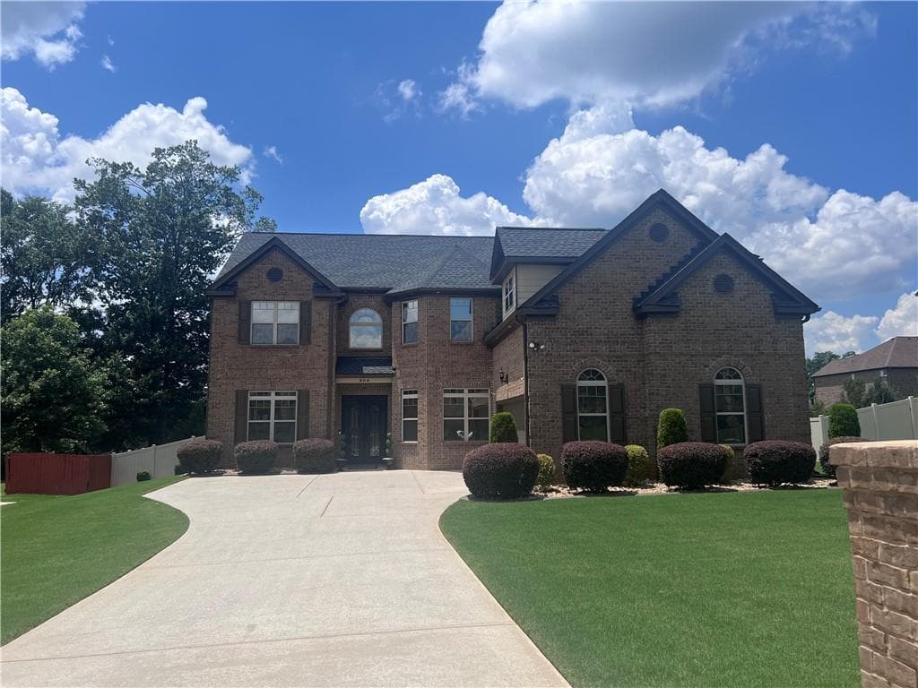 5 bedroom, 4 bathroom, 4,295 sq ft single family residence under contract at 808 Bufflehead Court, Stockbridge, GA 30281 — photo 3