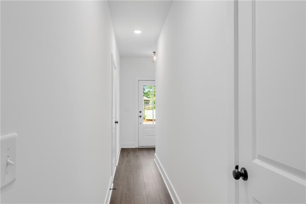 4 bedroom, 4 bathroom, 2,560 sq ft townhouse for sale at 2741 Hallwood Lane, Suwanee, GA 30024 — photo 3