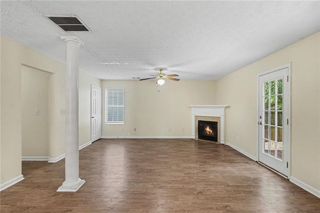 3 bedroom, 3 bathroom, 1,494 sq ft single family residence under contract at 4065 Mission Way, Mcdonough, GA 30252 — photo 5