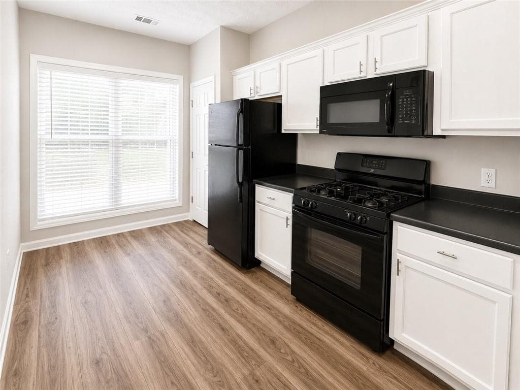 3 bedroom, 3 bathroom, 1,464 sq ft condominium for rent at 3795 Austin Park Lane, Decatur, GA 30032 for $2,000 a month — photo 6
