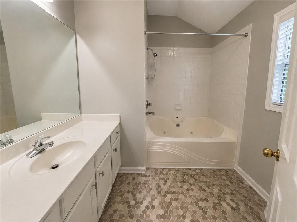 3 bedroom, 3 bathroom, 1,464 sq ft condominium for rent at 3795 Austin Park Lane, Decatur, GA 30032 for $2,000 a month — photo 10