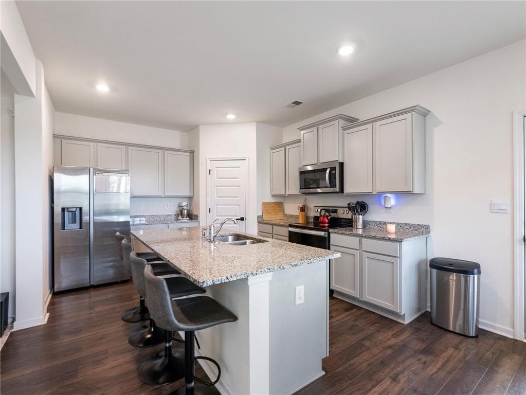 4 bedroom, 3 bathroom, 2,030 sq ft single family residence for sale at 141 Gaston Court, Hoschton, GA 30548 — photo 10