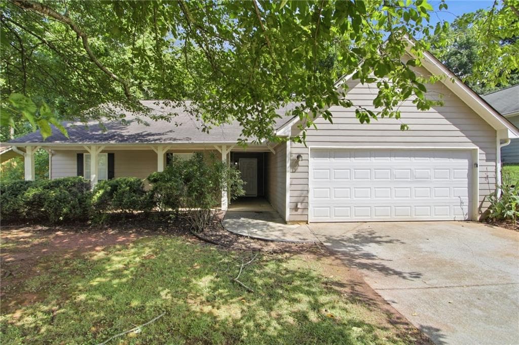 3 bedroom, 2 bathroom, 1,784 sq ft single family residence under contract at 2572 Herndon Road, Lawrenceville, GA 30043