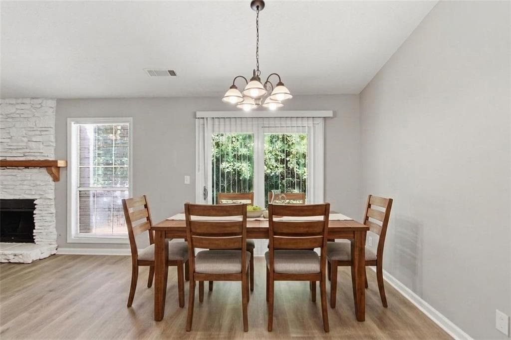 3 bedroom, 2 bathroom, 1,784 sq ft single family residence under contract at 2572 Herndon Road, Lawrenceville, GA 30043 — photo 5