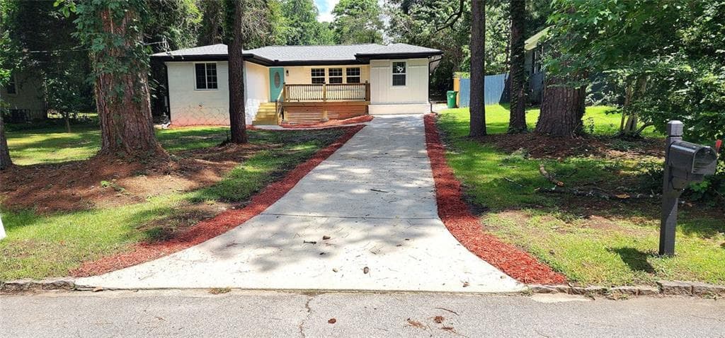 3 bedroom, 2 bathroom, 1,730 sq ft single family residence for sale at 3340 Pinehill Drive, Decatur, GA 30032 — photo 3