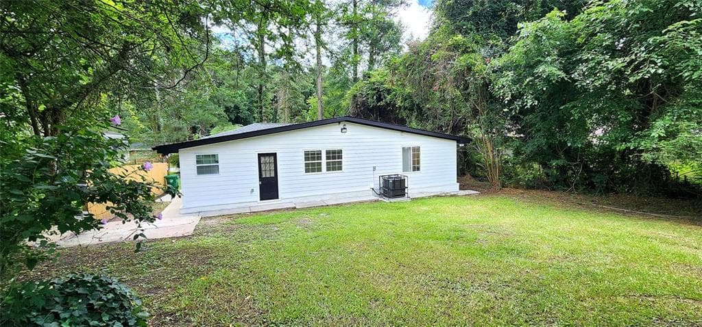 3 bedroom, 2 bathroom, 1,730 sq ft single family residence for sale at 3340 Pinehill Drive, Decatur, GA 30032 — photo 5