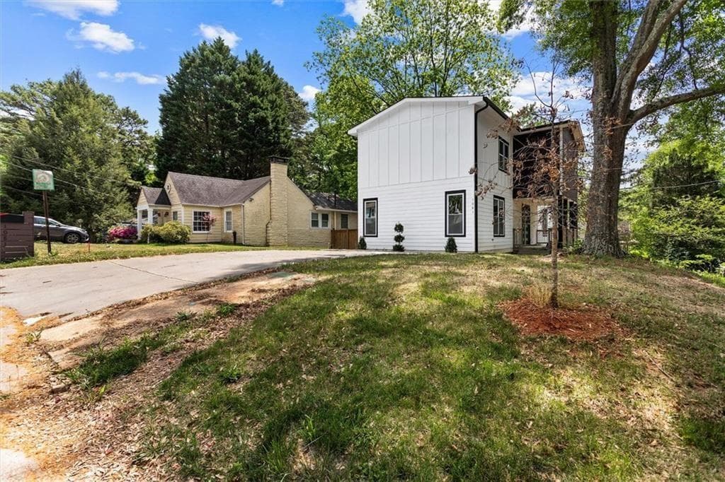 4 bedroom, 4 bathroom, 2,800 sq ft single family residence for sale at 1081 Napier Street, Atlanta, GA 30316 — photo 3
