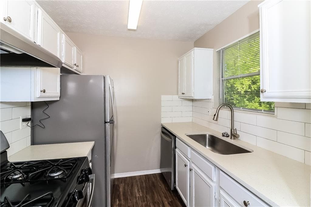 3 bedroom, 2 bathroom, 1,416 sq ft single family residence for sale at 2606 Foxhall Way, Atlanta, GA 30316 — photo 8
