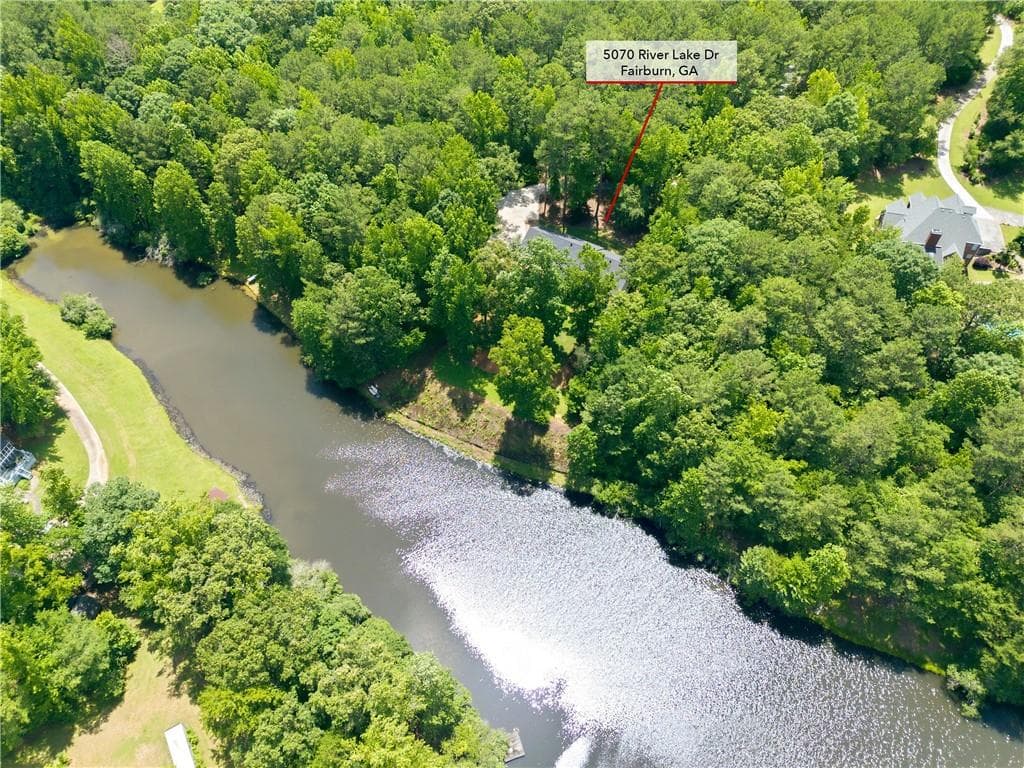 4 bedroom, 3 bathroom, 4,376 sq ft single family residence under contract at 5070 River Lake Drive, Chattahoochee Hills, GA 30213 — photo 7