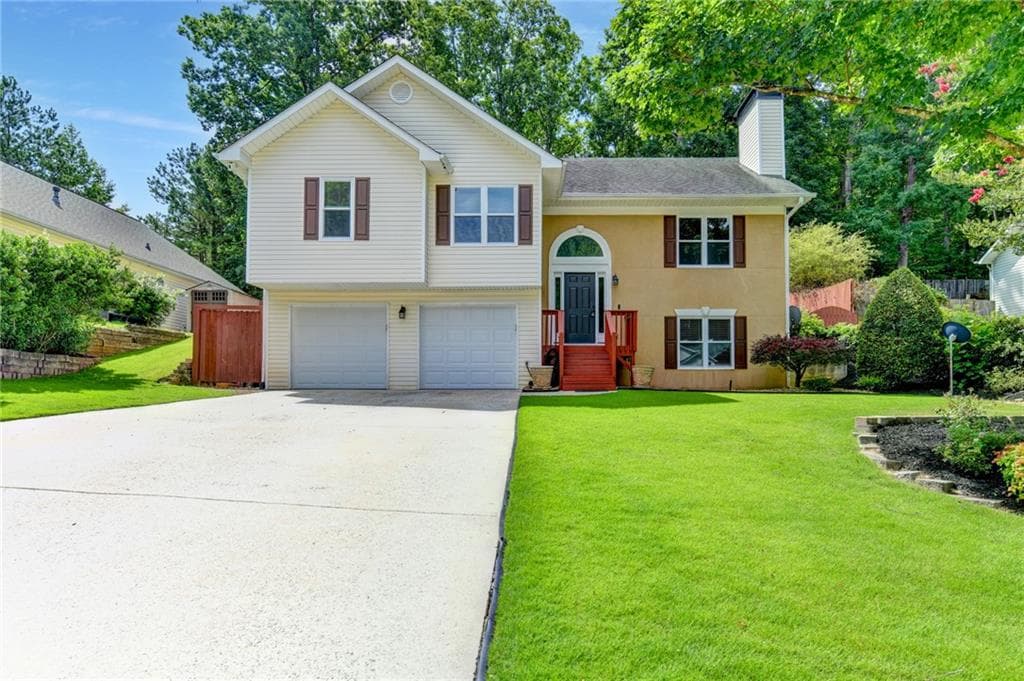 4 bedroom, 3 bathroom, 1,836 sq ft single family residence under contract at 1485 Brookdale Drive, Buford, GA 30518