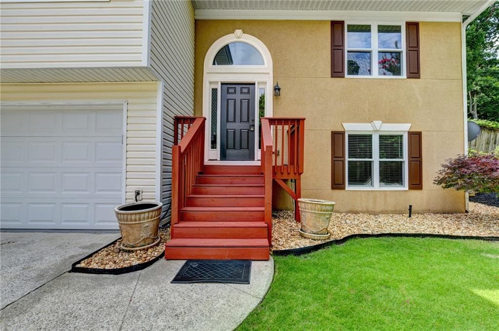 4 bedroom, 3 bathroom, 1,836 sq ft single family residence under contract at 1485 Brookdale Drive, Buford, GA 30518 — photo 4