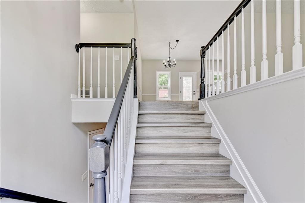 4 bedroom, 3 bathroom, 1,836 sq ft single family residence under contract at 1485 Brookdale Drive, Buford, GA 30518 — photo 5