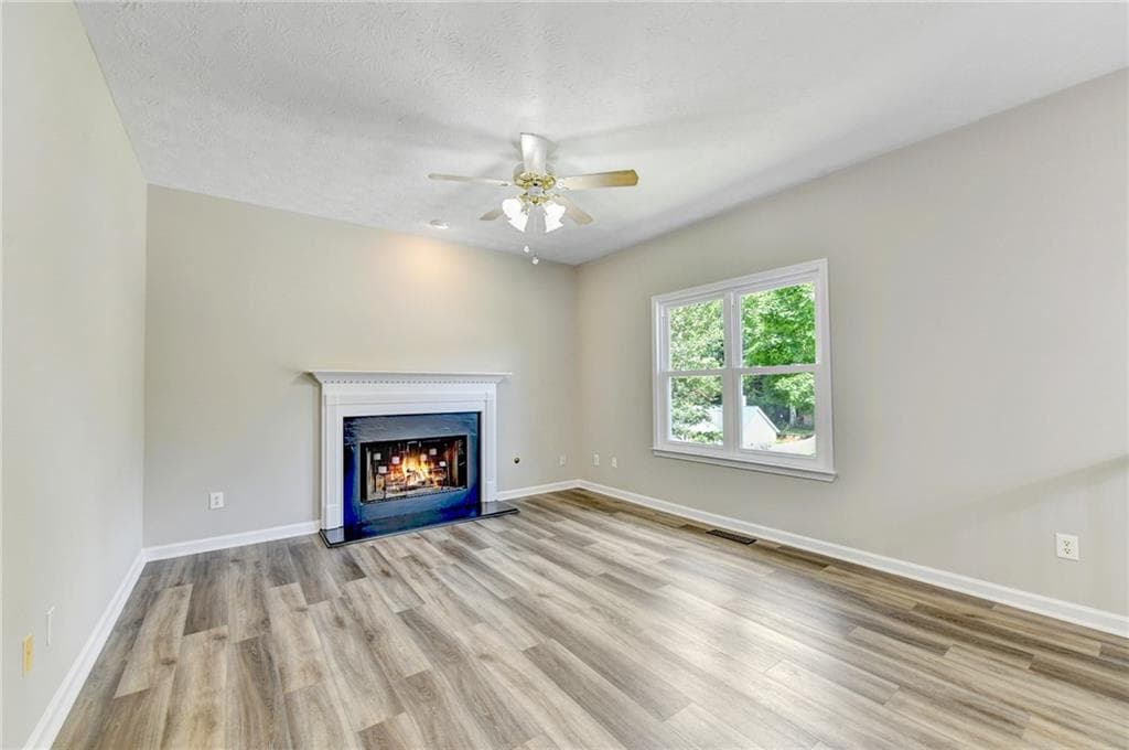 4 bedroom, 3 bathroom, 1,836 sq ft single family residence under contract at 1485 Brookdale Drive, Buford, GA 30518 — photo 8