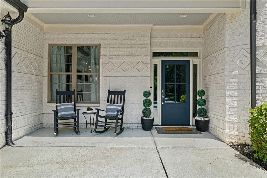 5 bedroom, 5 bathroom, 4,137 sq ft single family residence for sale at 2601 Stoland Drive, Brookhaven, GA 30319 — photo 3