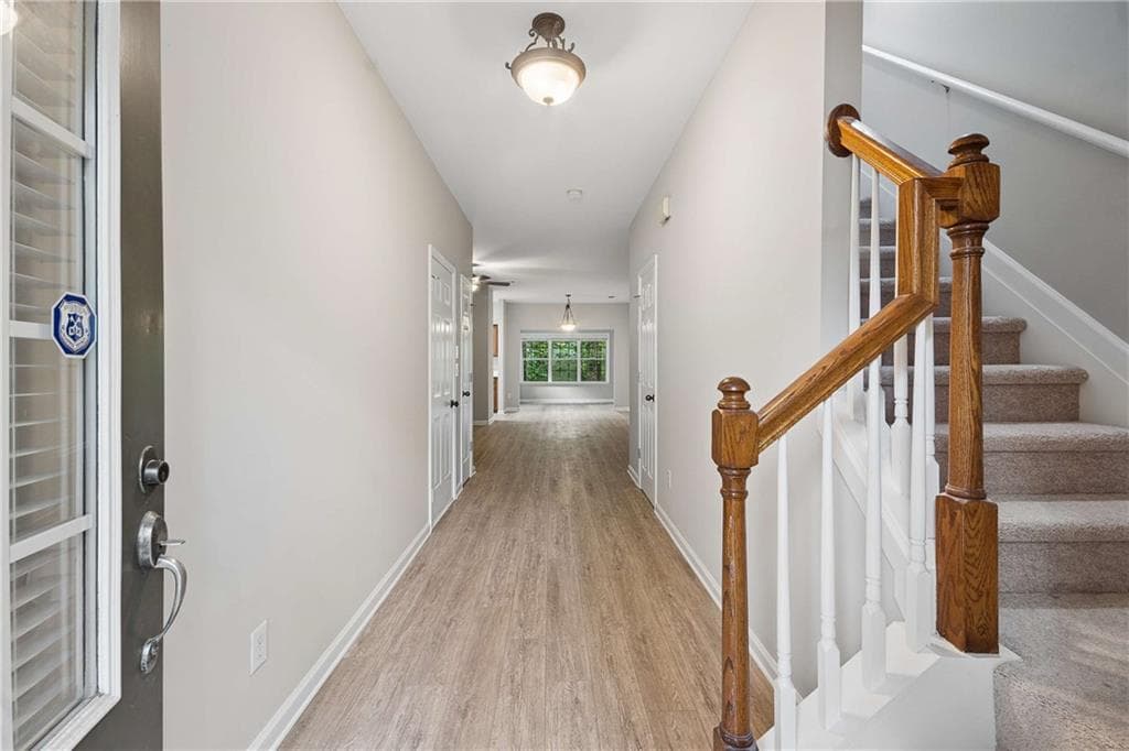 3 bedroom, 3 bathroom, 1,704 sq ft townhouse under contract at 1622 Northgate Mill Drive, Duluth, GA 30096 — photo 7