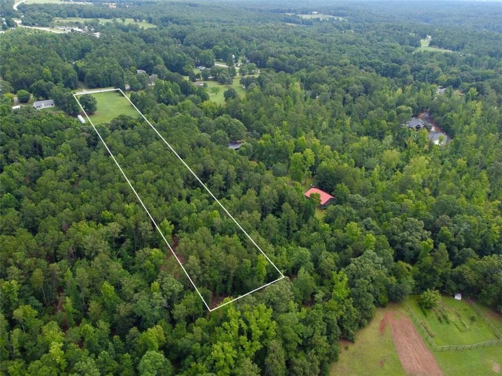 single family residence under contract at 130 Ballground Road, Covington, GA 30014 — photo 4
