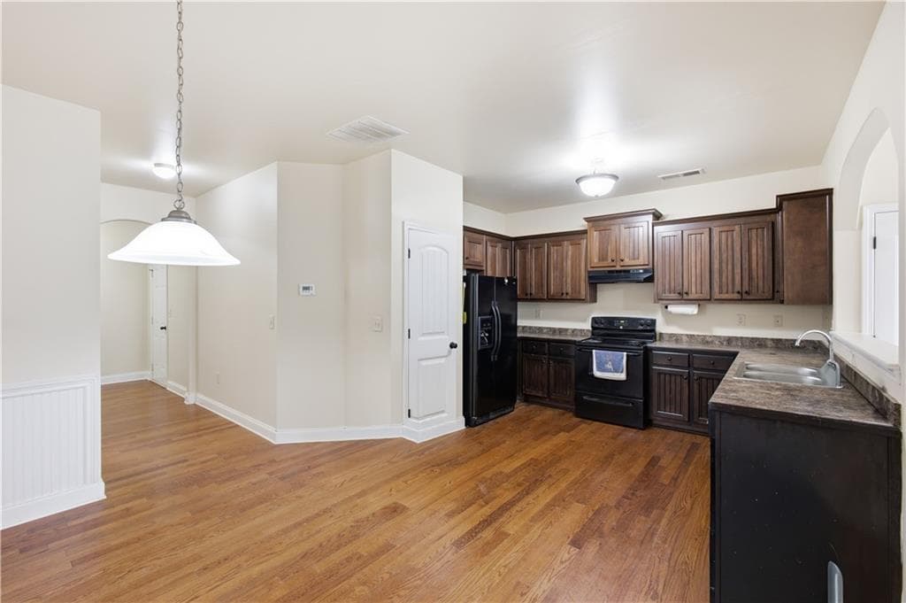 2 bedroom, 3 bathroom, 1,736 sq ft townhouse for sale at 390 Turtle Creek Drive, Winder, GA 30680 — photo 7