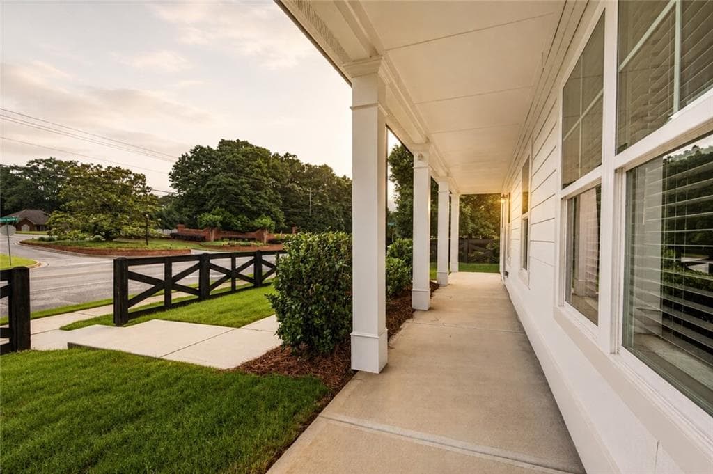 4 bedroom, 3 bathroom, 2,246 sq ft single family residence for sale at 795 Mitchell Bridge Road, Athens, GA 30606 — photo 2