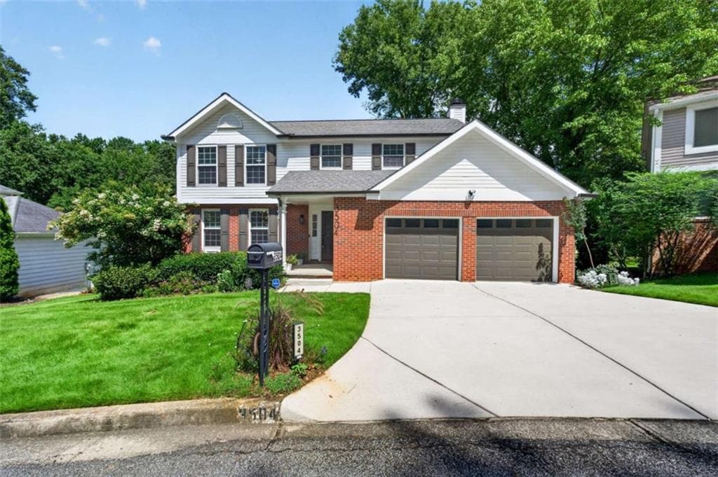 4 bedroom, 3 bathroom, 2,192 sq ft single family residence under contract at 3504 Castlehill Court, Tucker, GA 30084 — photo 3