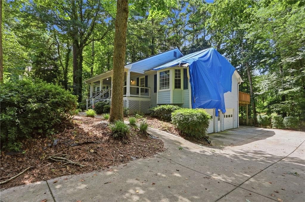 4 bedroom, 3 bathroom, 2,472 sq ft single family residence for sale at 79 Picketts Mill Run, Acworth, GA 30101 — photo 2