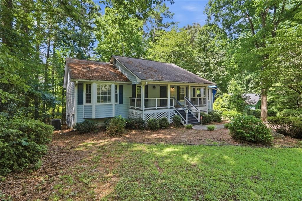 4 bedroom, 3 bathroom, 2,472 sq ft single family residence for sale at 79 Picketts Mill Run, Acworth, GA 30101 — photo 3
