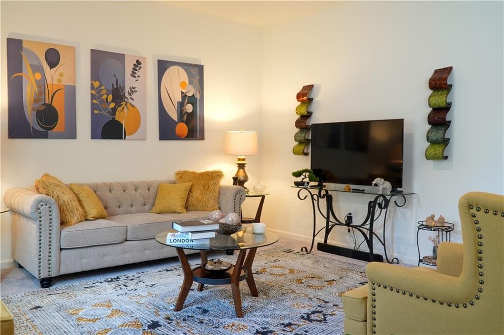 4 bedroom, 3 bathroom, 1,870 sq ft single family residence for sale at 145 Bantry Way, Locust Grove, GA 30248 — photo 3