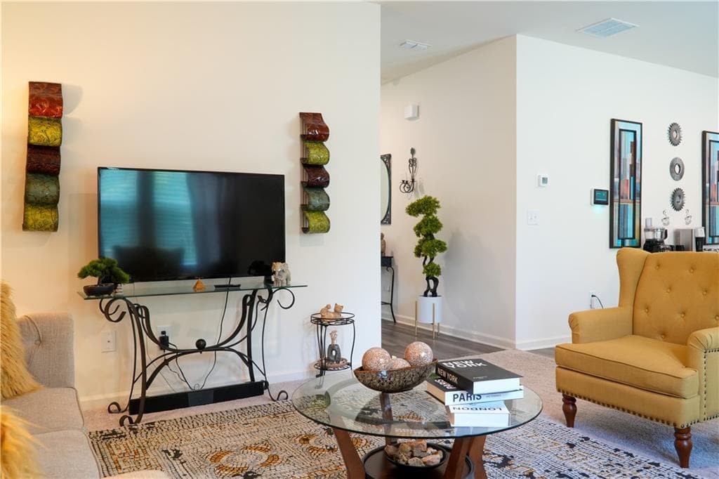 4 bedroom, 3 bathroom, 1,870 sq ft single family residence for sale at 145 Bantry Way, Locust Grove, GA 30248 — photo 4