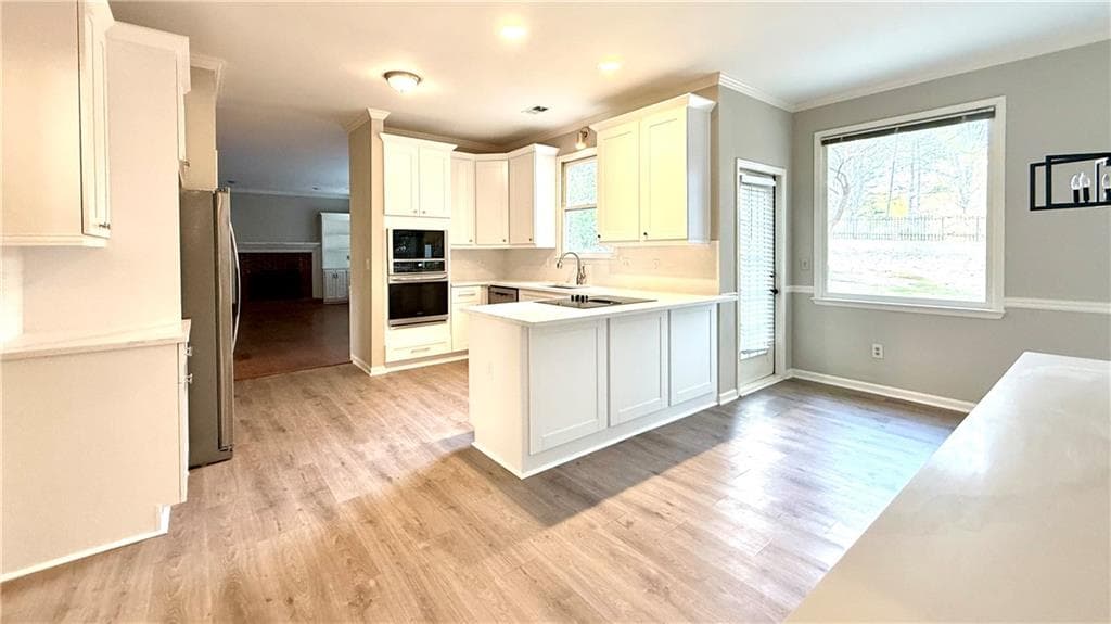 4 bedroom, 4 bathroom, 2,545 sq ft single family residence for rent at 11175 Linbrook Lane, Johns Creek, GA 30097 for $3,200 a month — photo 4