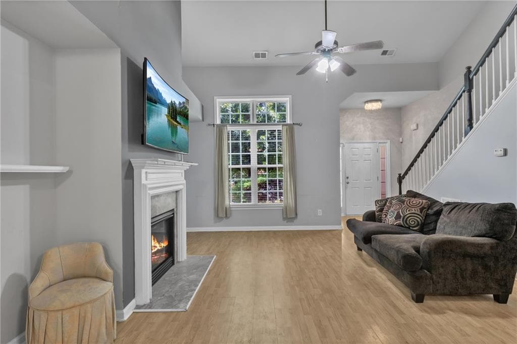 3 bedroom, 3 bathroom, 1,908 sq ft single family residence under contract at 5013 Centennial Commons Drive, Acworth, GA 30102 — photo 6
