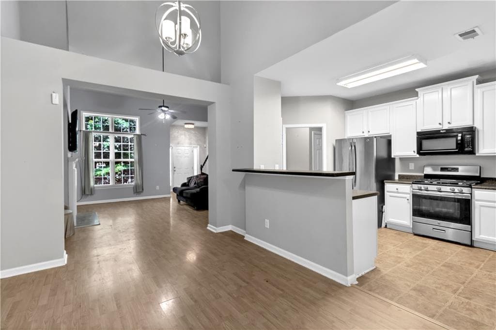 3 bedroom, 3 bathroom, 1,908 sq ft single family residence under contract at 5013 Centennial Commons Drive, Acworth, GA 30102 — photo 8
