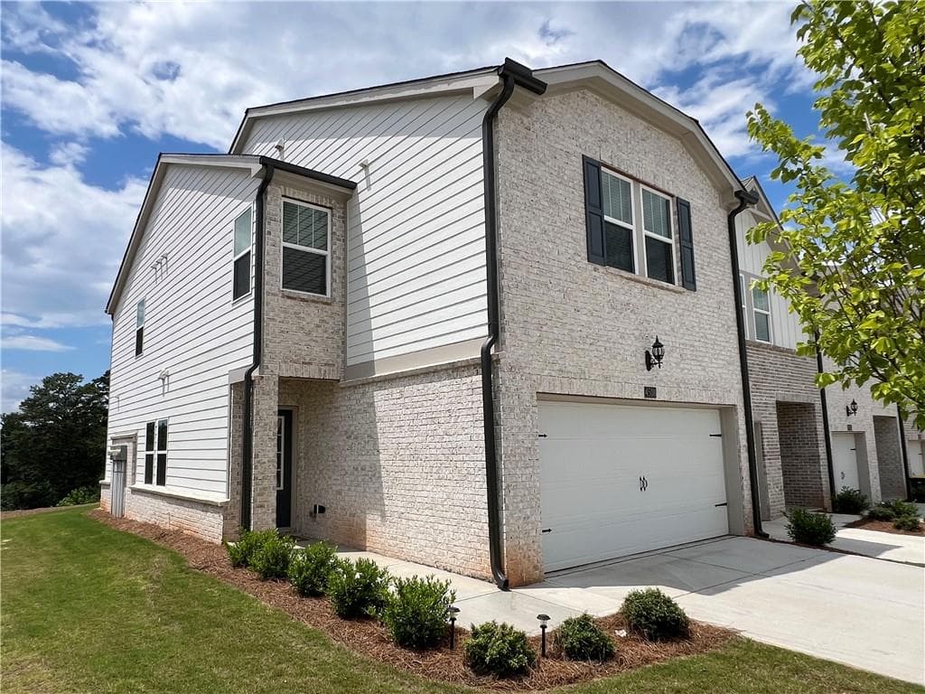 3 bedroom, 3 bathroom, 1,888 sq ft townhouse for sale at 4508 Red Lion Place, Lawrenceville, GA 30044