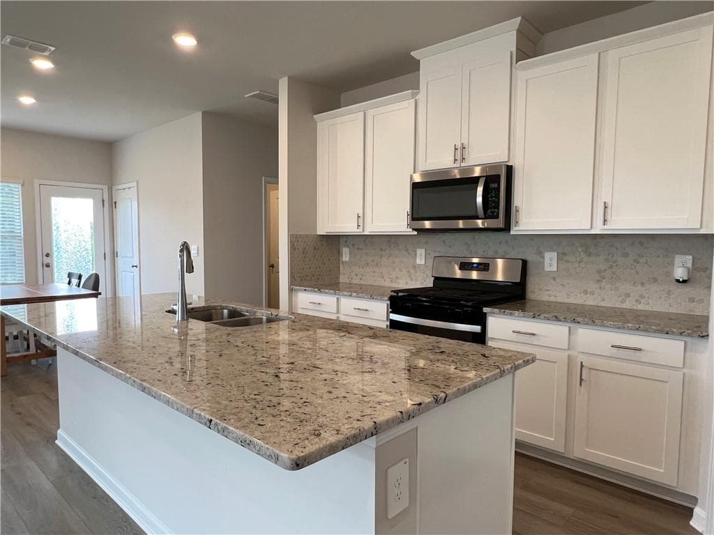 3 bedroom, 3 bathroom, 1,888 sq ft townhouse for sale at 4508 Red Lion Place, Lawrenceville, GA 30044 — photo 9