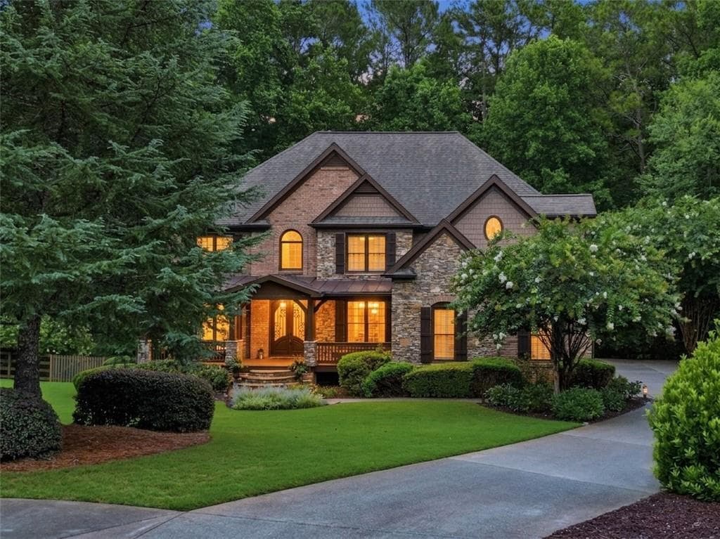 5 bedroom, 5 bathroom, 4,683 sq ft single family residence for sale at 135 Laurel Ridge Drive, Alpharetta, GA 30004 — photo 2