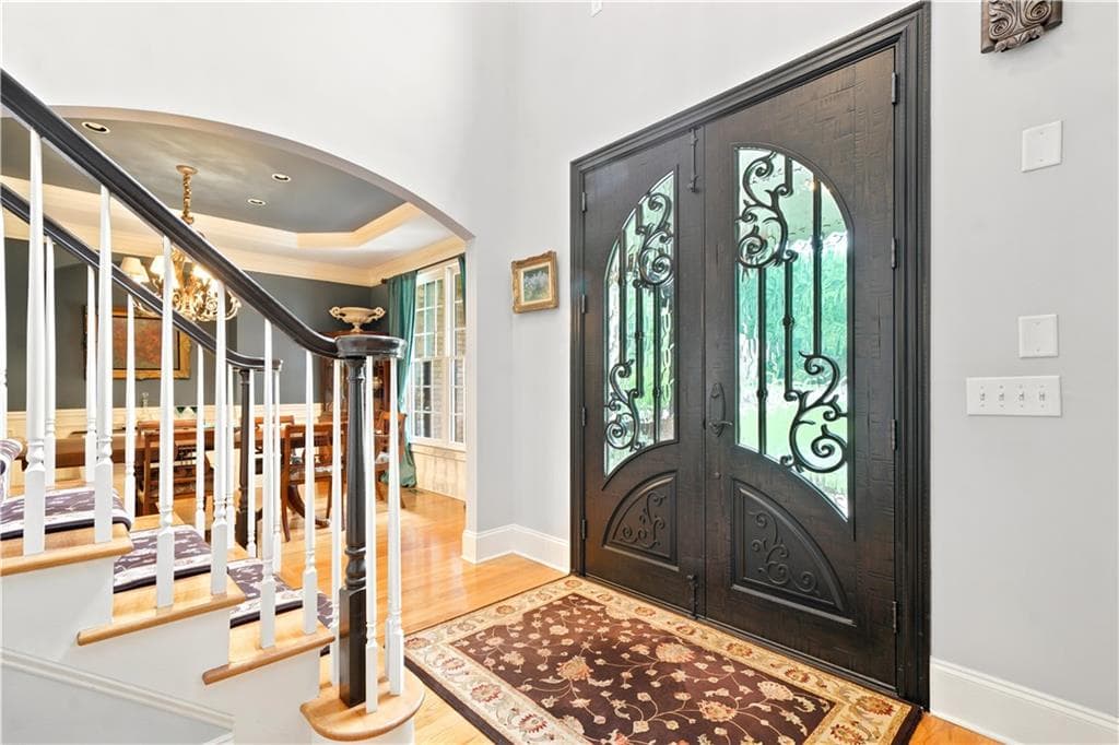 5 bedroom, 5 bathroom, 4,683 sq ft single family residence for sale at 135 Laurel Ridge Drive, Alpharetta, GA 30004 — photo 5