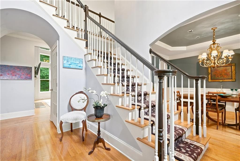 5 bedroom, 5 bathroom, 4,683 sq ft single family residence for sale at 135 Laurel Ridge Drive, Alpharetta, GA 30004 — photo 6