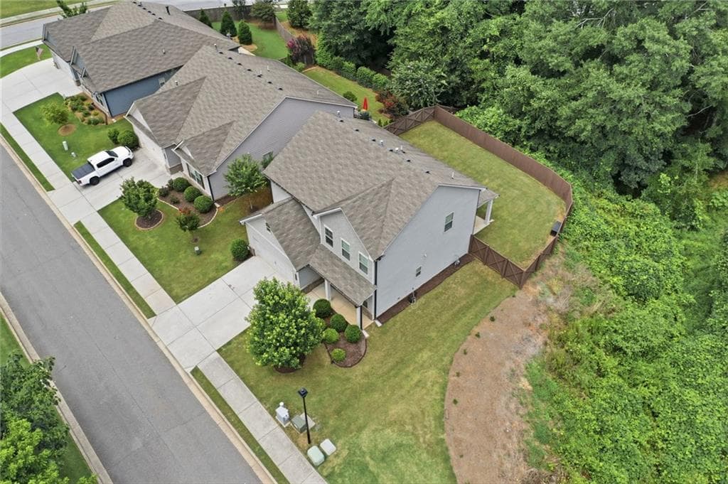 4 bedroom, 3 bathroom, 2,130 sq ft single family residence for sale at 896 Brighton Park Circle, Hoschton, GA 30548 — photo 5