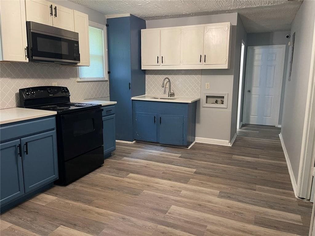 3 bedroom, 1 bathroom, 912 sq ft single family residence for sale at 748 Key Street, Macon, GA 31204 — photo 2