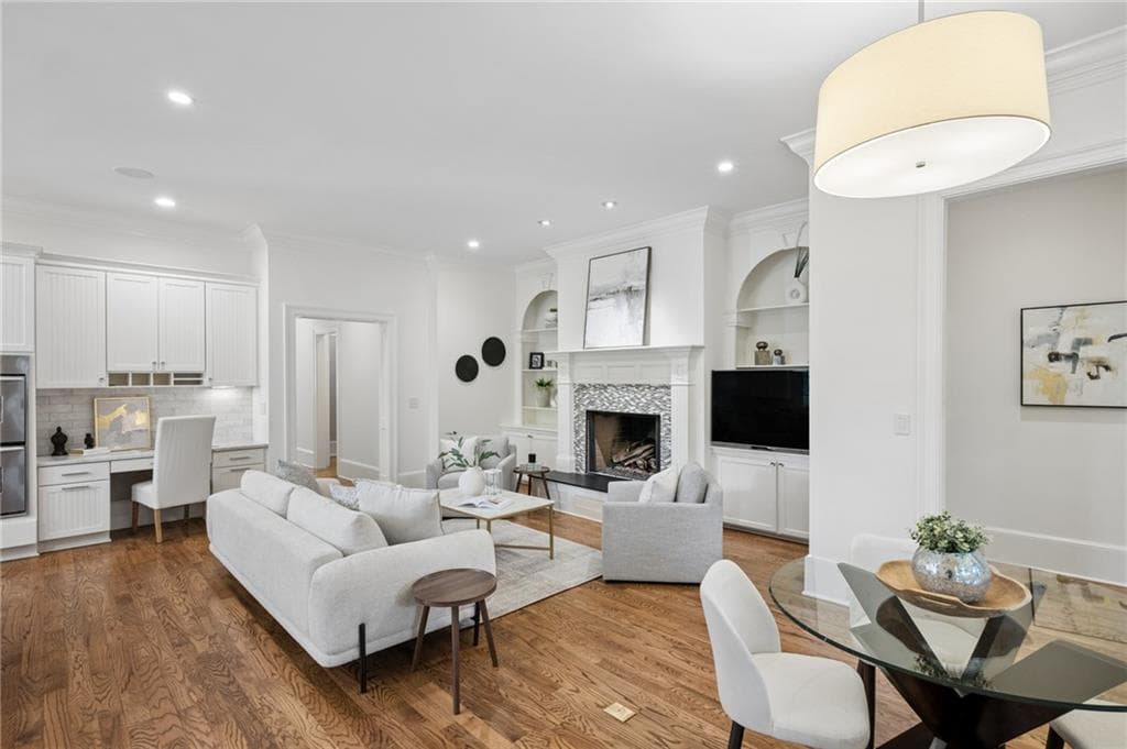 4 bedroom, 5 bathroom, 5,148 sq ft single family residence under contract at 1339 Chalmette Drive, Atlanta, GA 30306 — photo 7