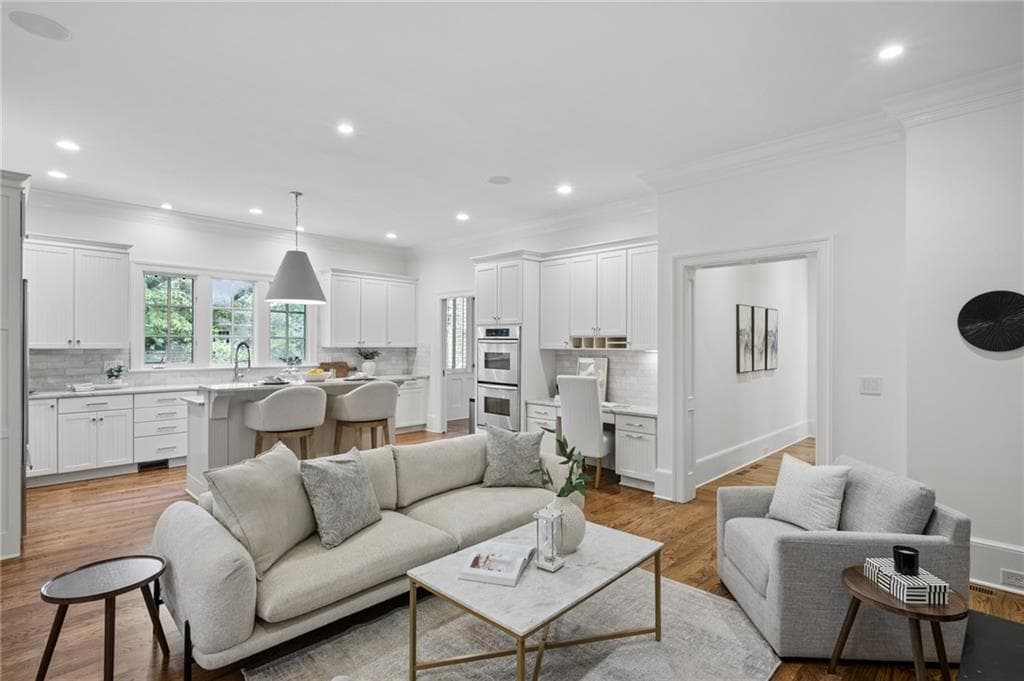 4 bedroom, 5 bathroom, 5,148 sq ft single family residence under contract at 1339 Chalmette Drive, Atlanta, GA 30306 — photo 9