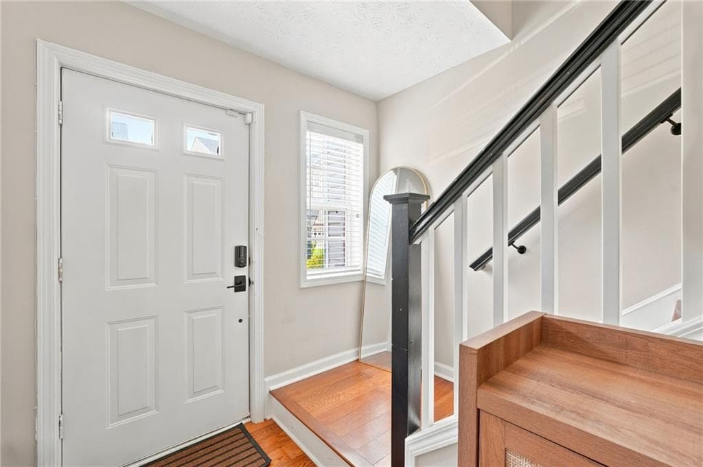 2 bedroom, 3 bathroom, 1,152 sq ft townhouse under contract at 345 Abbotts Mill Drive 25, Johns Creek, GA 30097 — photo 3