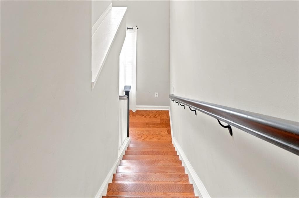2 bedroom, 3 bathroom, 1,152 sq ft townhouse under contract at 345 Abbotts Mill Drive 25, Johns Creek, GA 30097 — photo 4
