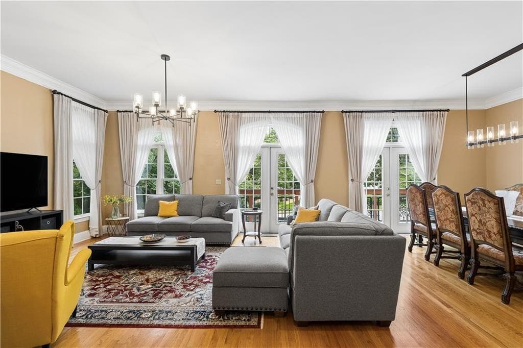 2 bedroom, 3 bathroom, 1,520 sq ft townhouse for sale at 331 Carpenter Drive 5, Sandy Springs, GA 30328 — photo 4
