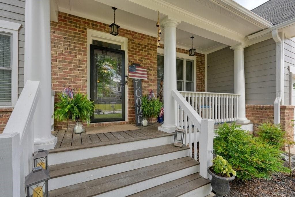 5 bedroom, 4 bathroom, 3,653 sq ft single family residence for sale at 130 Newcastle Walk, Woodstock, GA 30188 — photo 4