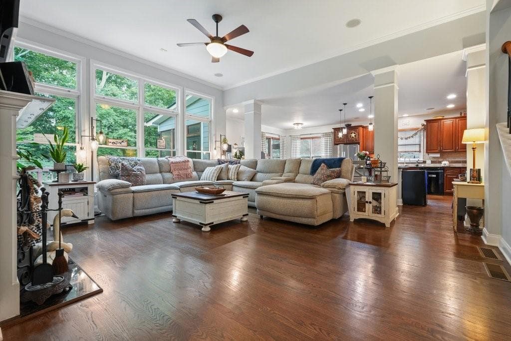 5 bedroom, 4 bathroom, 3,653 sq ft single family residence for sale at 130 Newcastle Walk, Woodstock, GA 30188 — photo 7