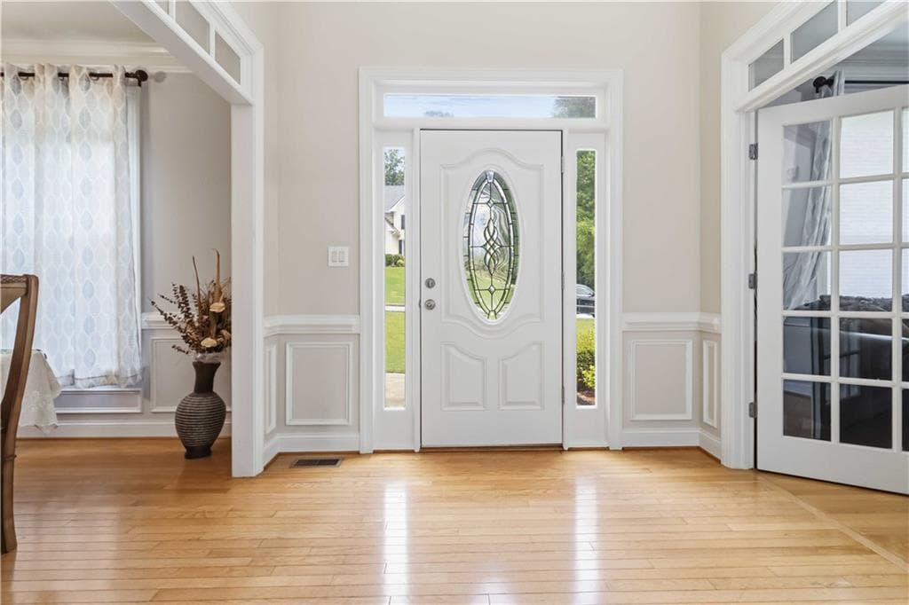 5 bedroom, 4 bathroom, 3,448 sq ft single family residence for sale at 3031 Cadbury Trail, Snellville, GA 30039 — photo 5