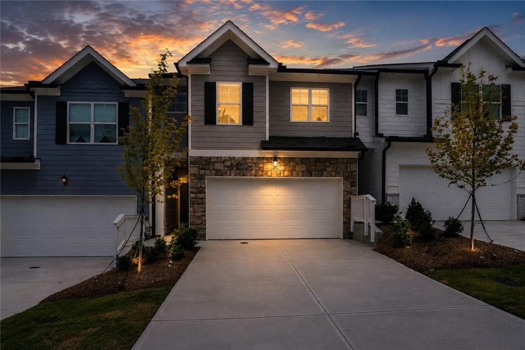 3 bedroom, 3 bathroom, 1,877 sq ft townhouse for rent at 21 Berryville Drive, Dawsonville, GA 30534 for $2,100 a month — photo 1 of 36