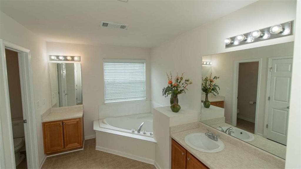 5 bedroom, 5 bathroom, 3,712 sq ft single family residence for sale at 420 Oak Terrace Drive, Covington, GA 30016 — photo 6